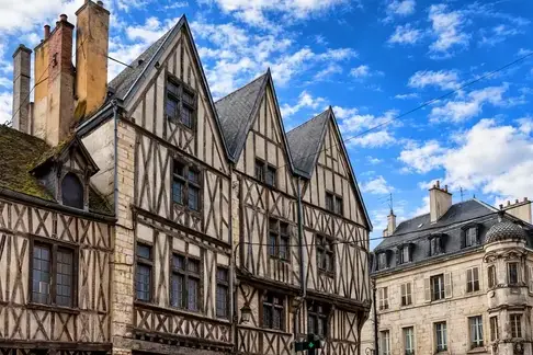 ravalement de façade pierre à Angers - image 2