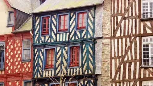 ravalement de façade pierre Fougères-5