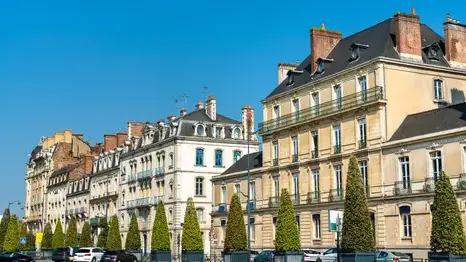ravalement de façade pierre à Laval - image 3