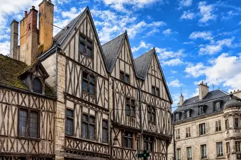 rénovation maison ancienne à Fougères - image 3